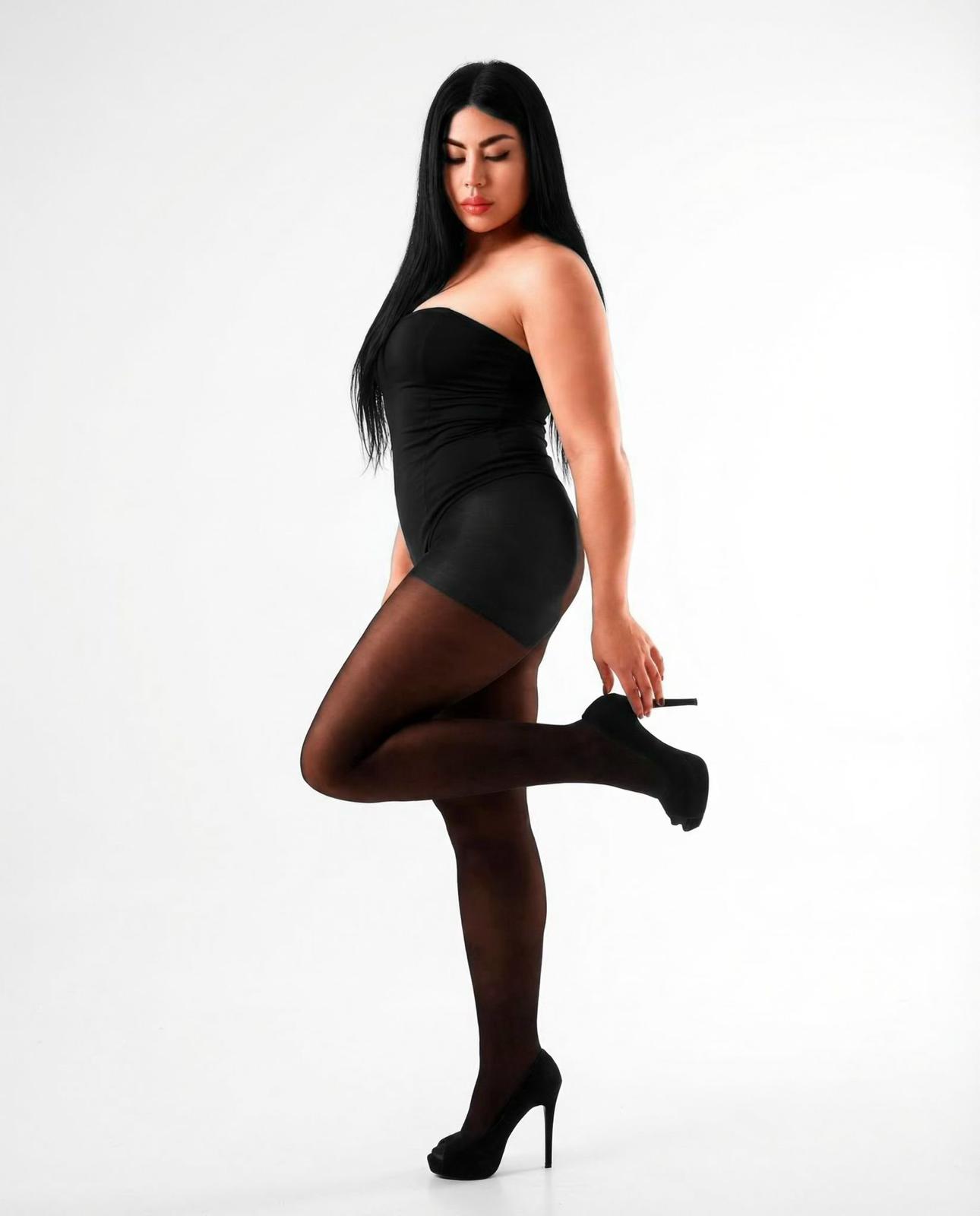 Escort - BARBARA - Ibiza Tops